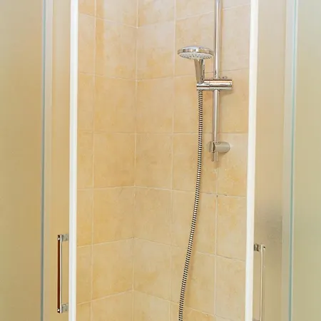 Gomes Comfort House Borghetto Apartment