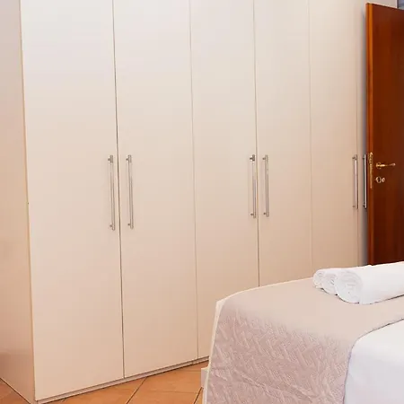 Gomes Comfort House Borghetto Apartman *